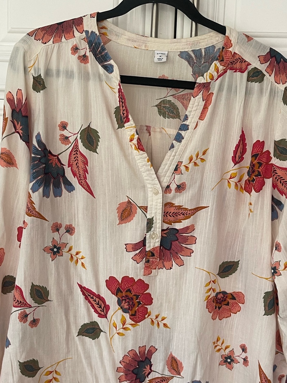 Old Navy Cream Tunic long sleeve blouse Floral Print Sz M with Flaws - Picture 2 of 12